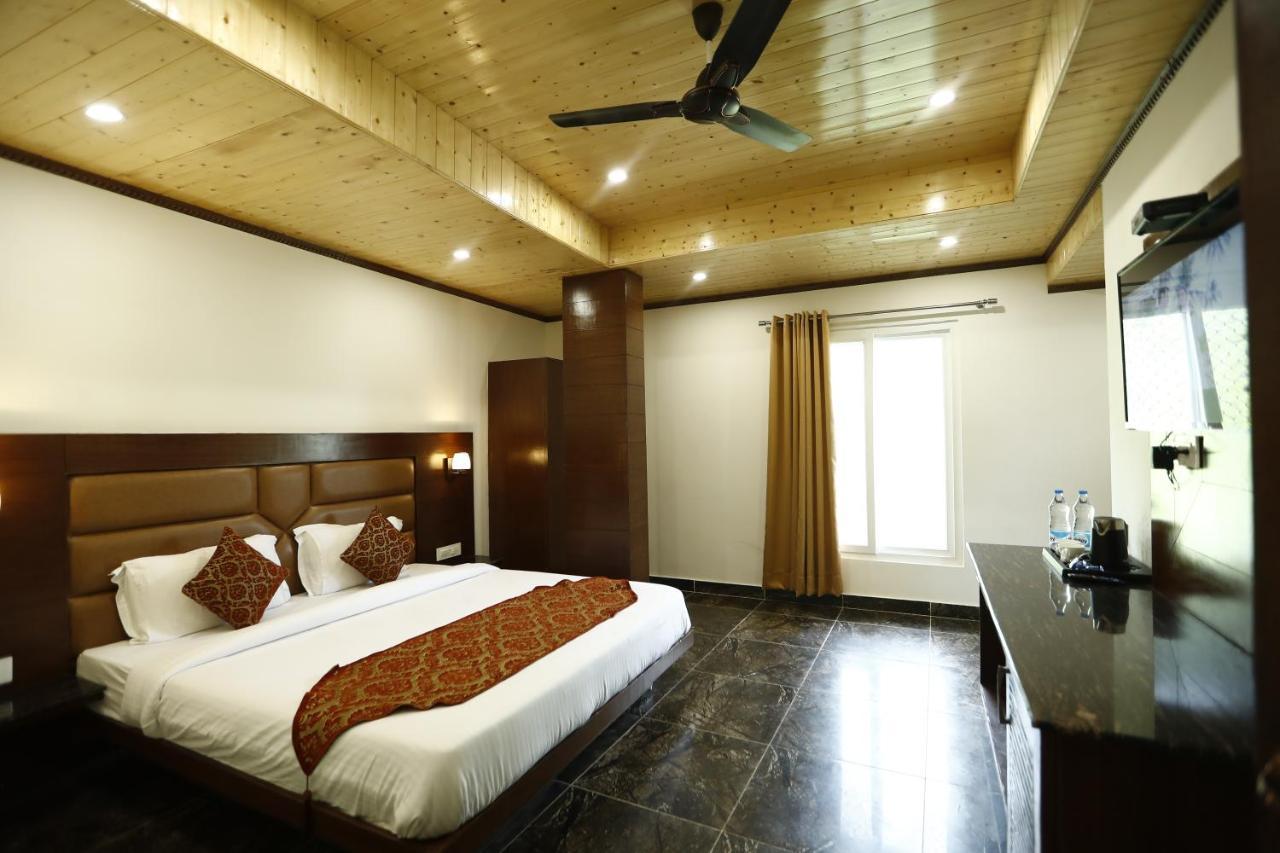 Hotel Kings Inn 穆索里 外观 照片