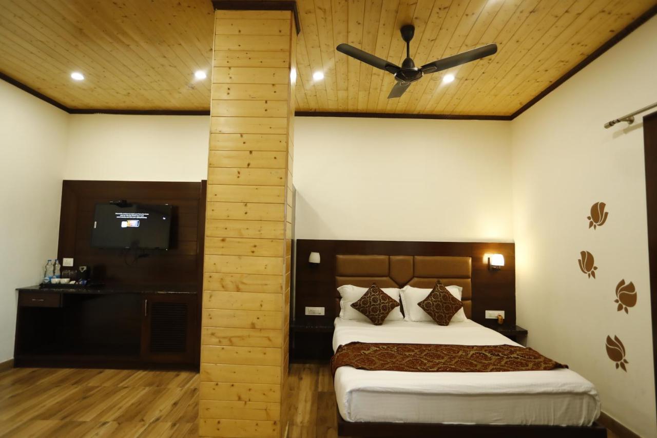 Hotel Kings Inn 穆索里 外观 照片